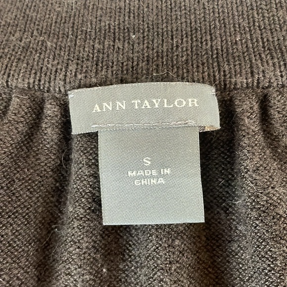 Ann Taylor 3/4-Sleeve Open Cardigan w/ Top Button, Dark Brown, Size S - Picture 6 of 6
